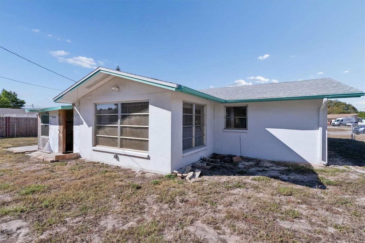 7608 Redcoat Avenue , Port Richey, FL 34668 Photo