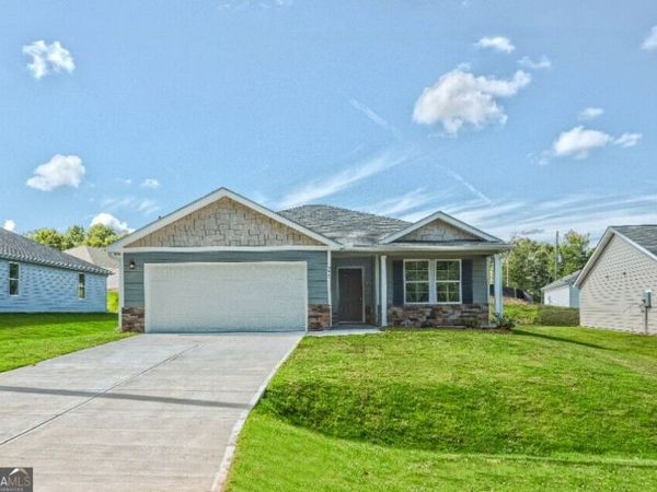 255 Woodlake Landing, Hartwell, GA 30643