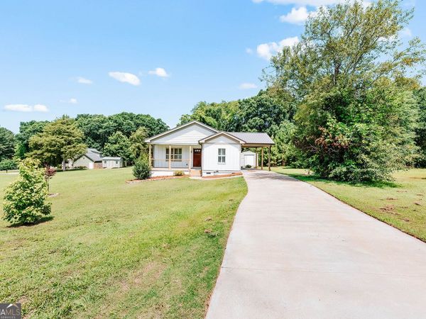 1445 N Forest Avenue, Hartwell, GA 30643