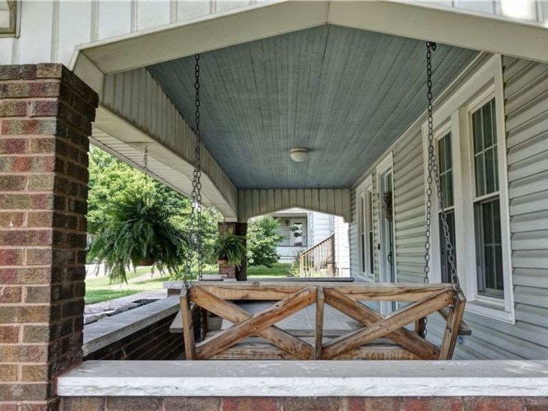 917 W Main Street, Sugarcreek, OH 44681 Photo 7