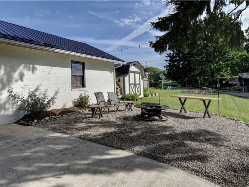 917 W Main Street, Sugarcreek, OH 44681 Photo 9