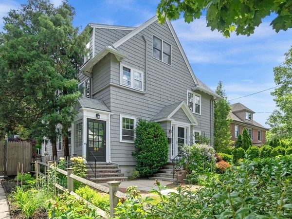 21-23 Grozier Rd, Unit 23, Cambridge, MA 02138