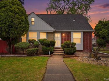 15376 Gilchrist Street, Detroit, Mi 48227