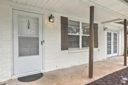 108 Bee Street photo 4