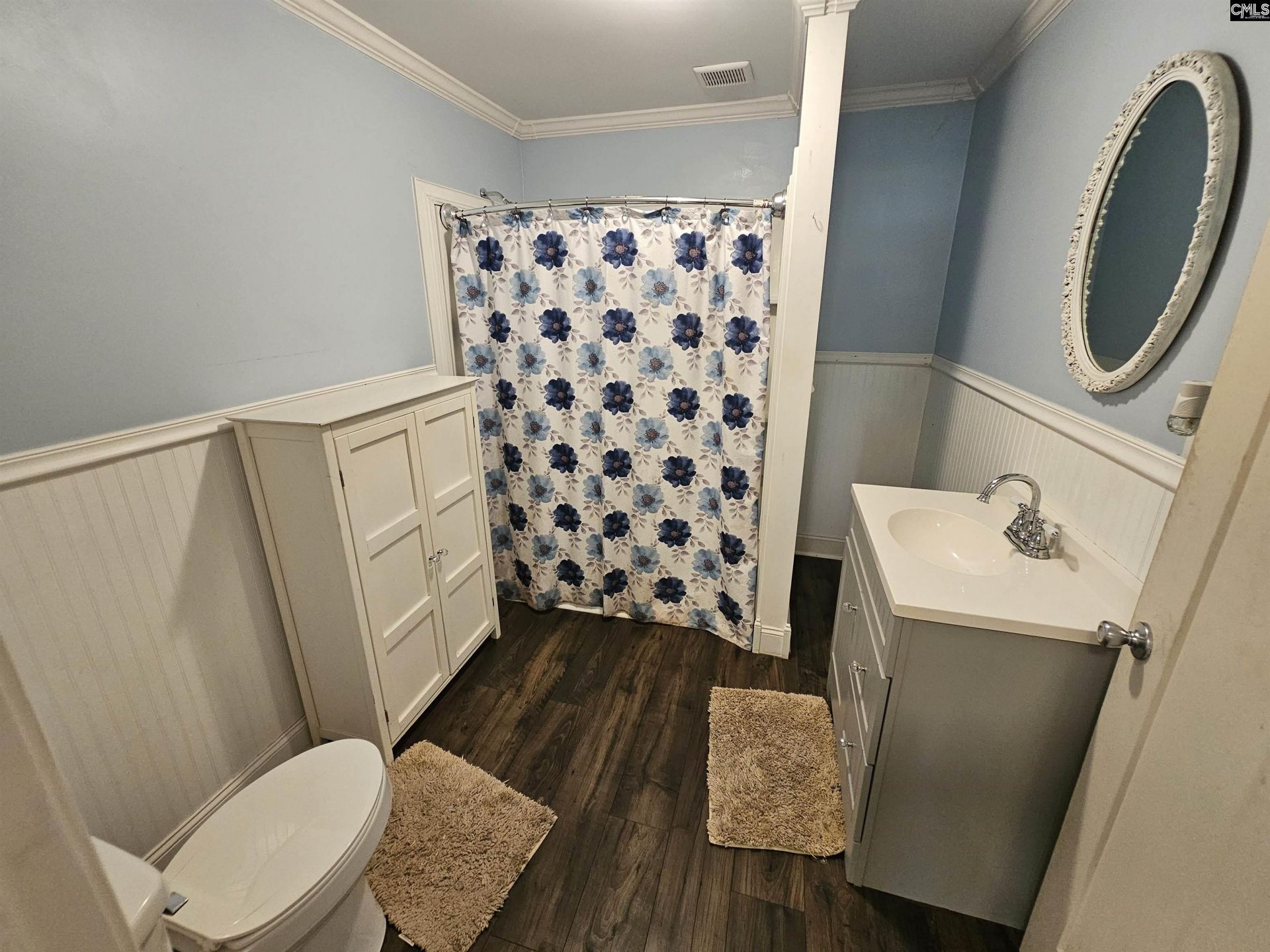2559 Bowen Street  Photo 15