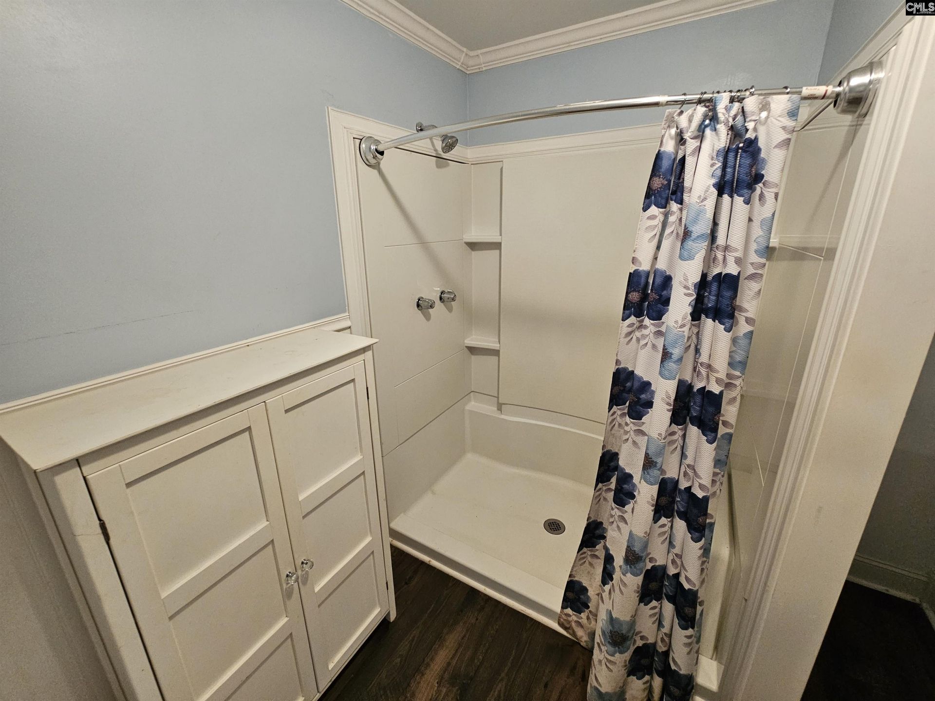 2559 Bowen Street  Photo 16