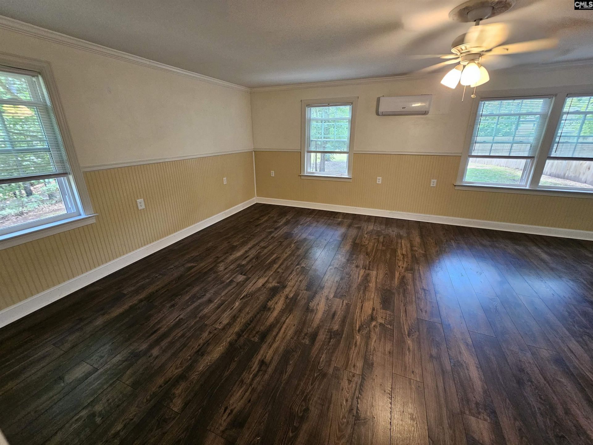 2559 Bowen Street  Photo 7