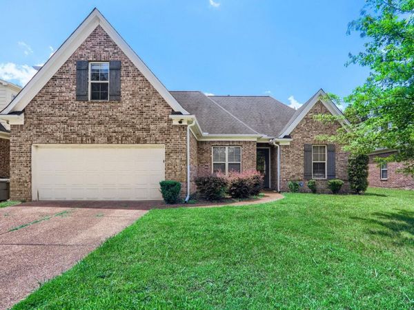 7935 COUNTRY LAKE DR, Bartlett, TN 38133