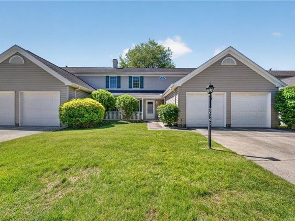20745 Sun Meadow Trail, Strongsville, OH 44149