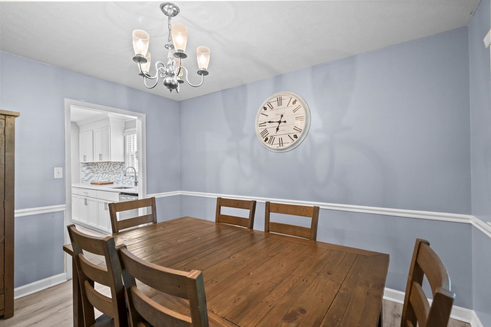 221 Hunters Rd.  Photo 17