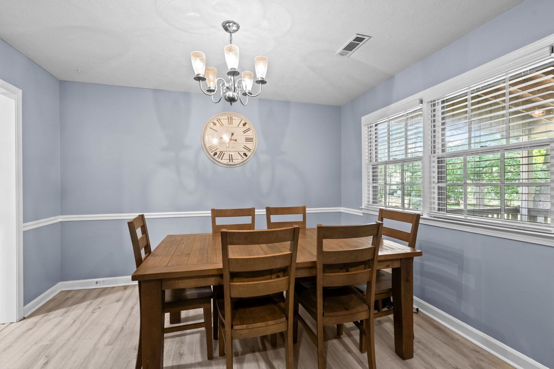 221 Hunters Rd.  Photo 18