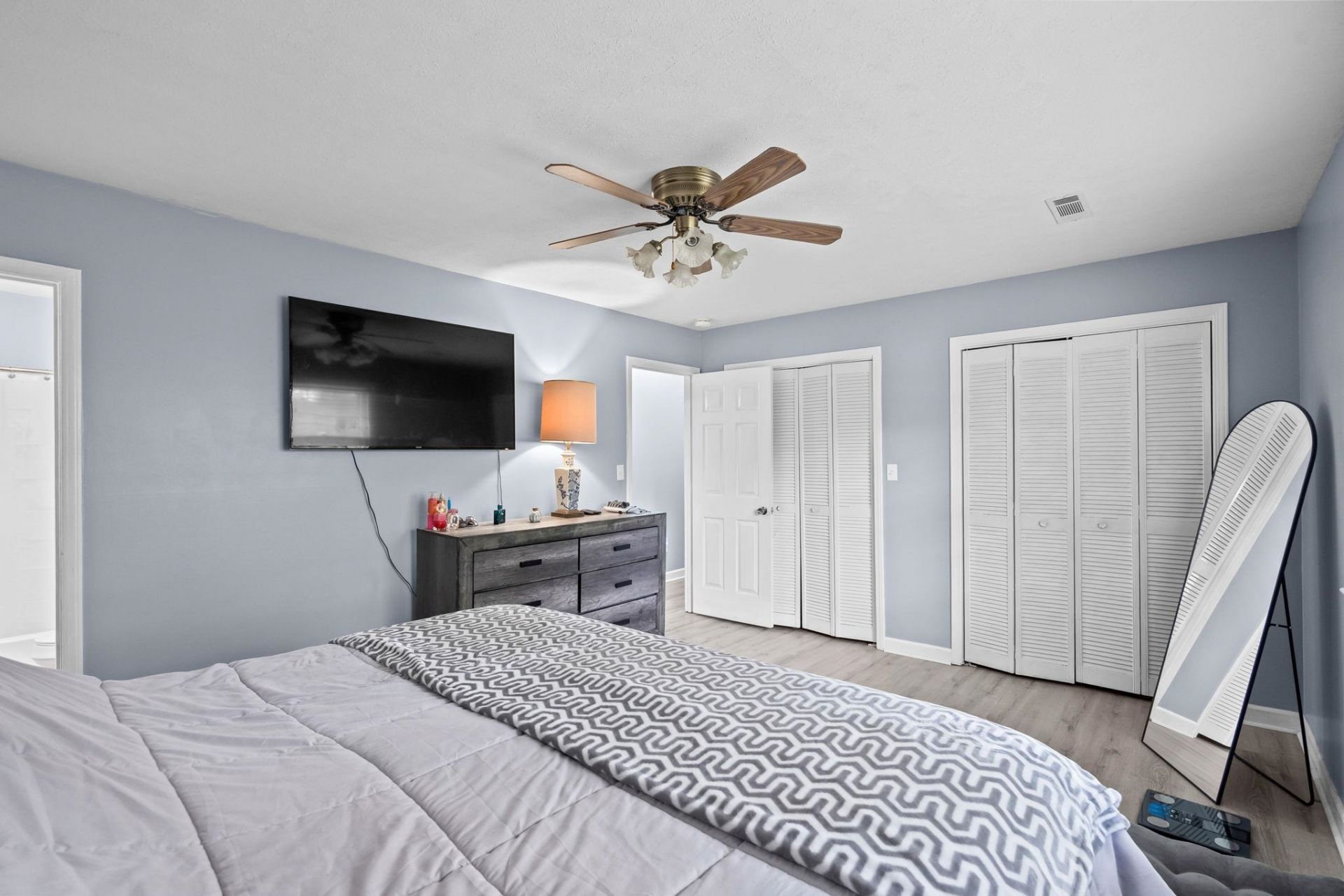 221 Hunters Rd.  Photo 22