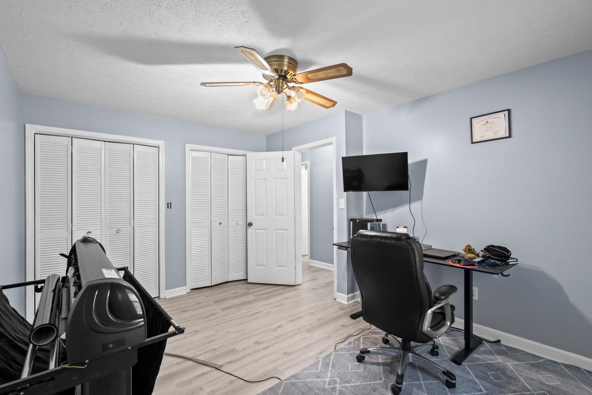 221 Hunters Rd.  Photo 25