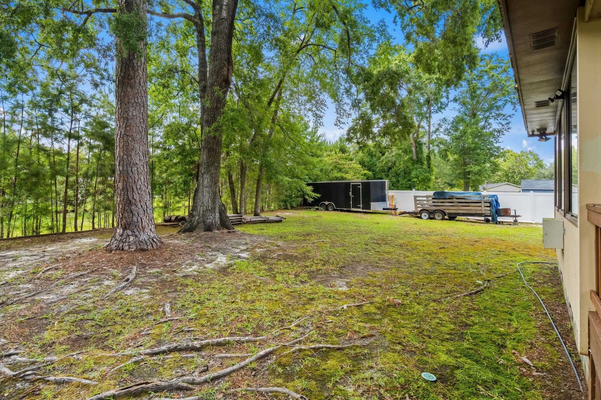 221 Hunters Rd.  Photo 36