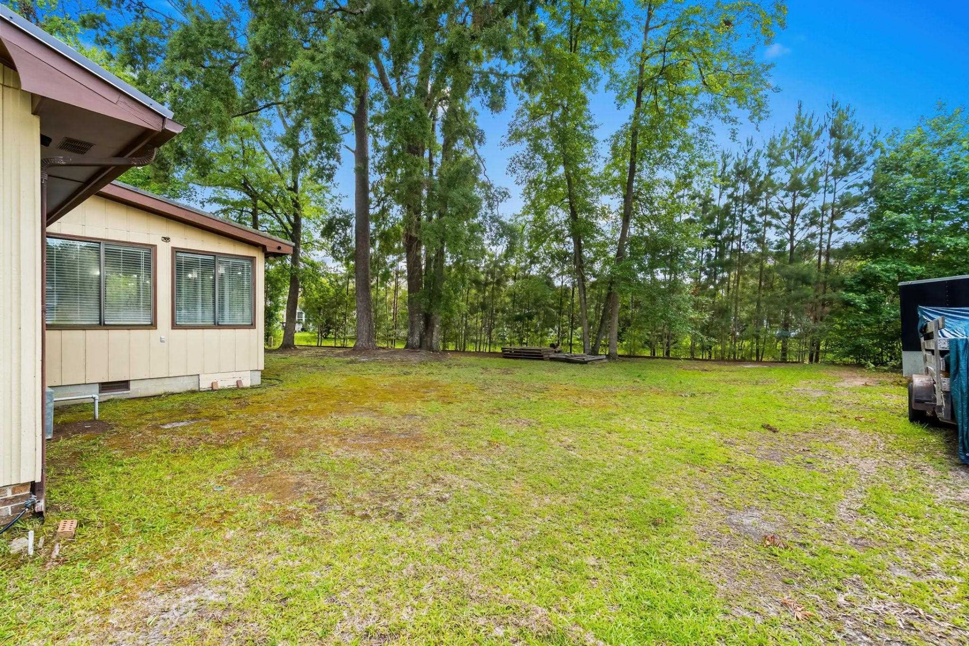 221 Hunters Rd.  Photo 38