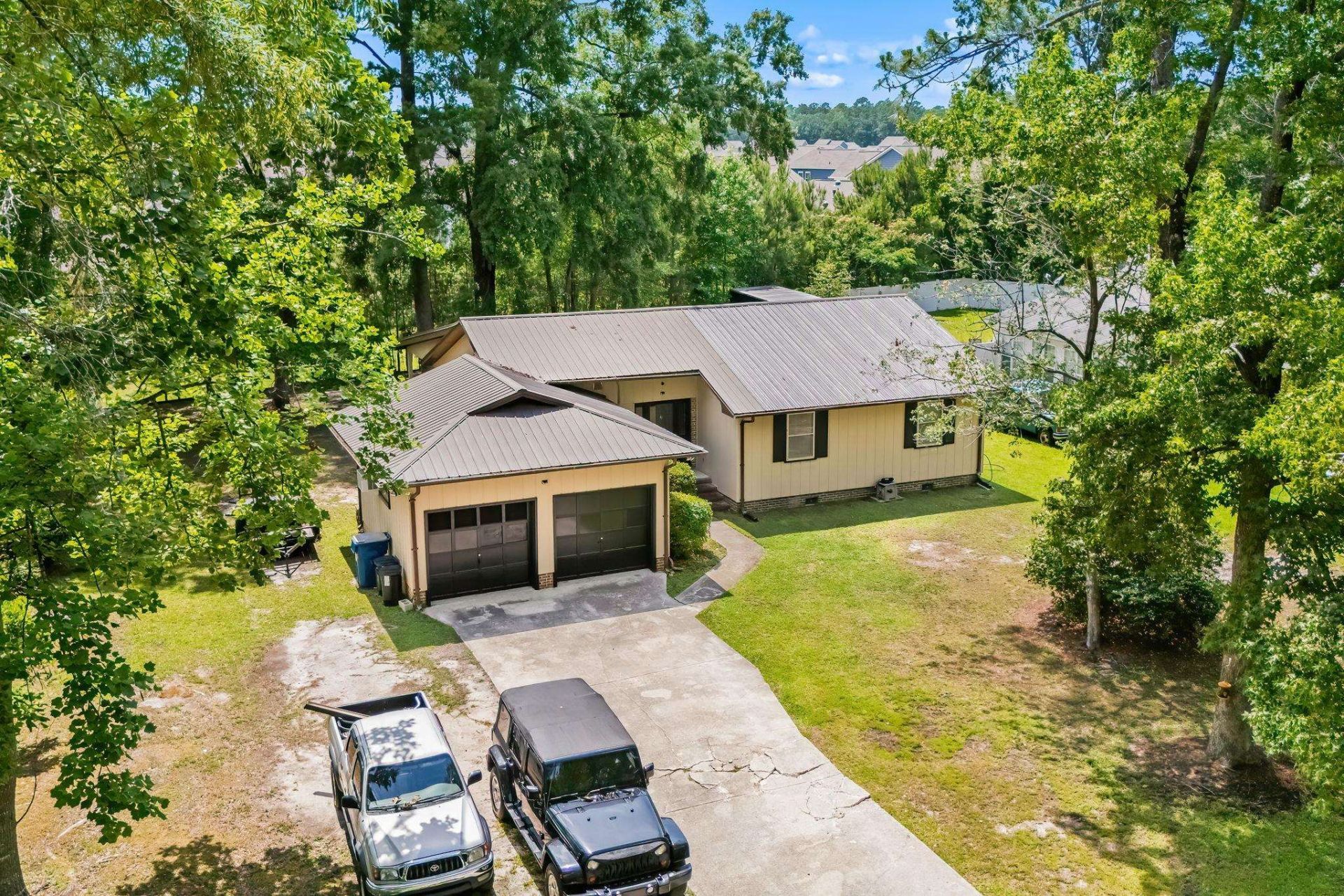 221 Hunters Rd.  Photo 41