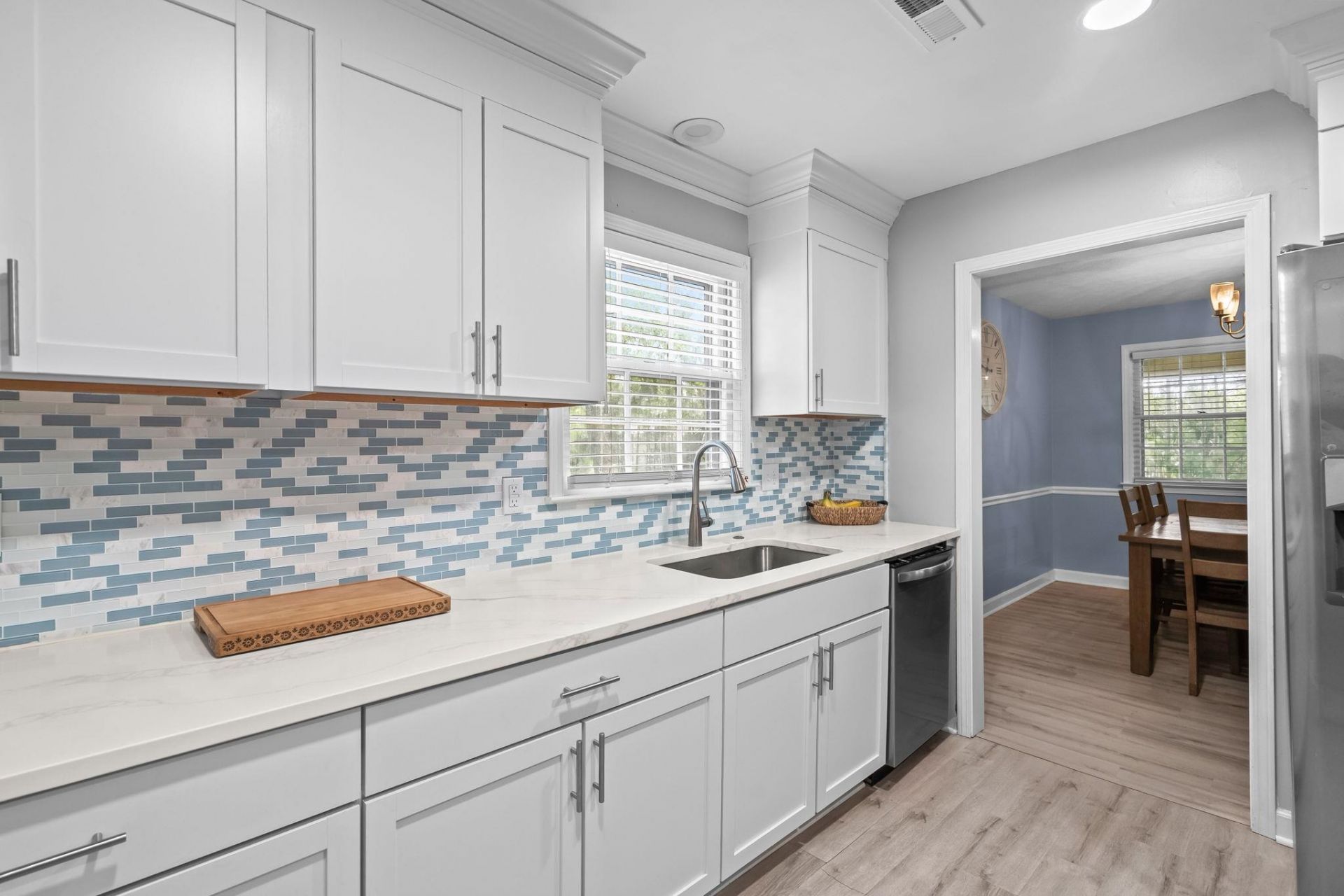 221 Hunters Rd.  Photo 8