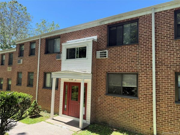 130 Virgina Road, Unit D, White Plains, NY 10603
