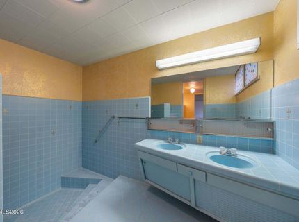 7777 Lakeside Drive, Reno, NV 89511 Photo