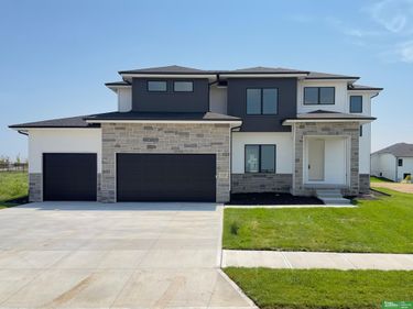 5719 N 199th Street, Elkhorn, NE 68022