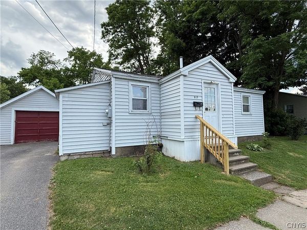 915 Arcadia Avenue , Utica, NY 13502