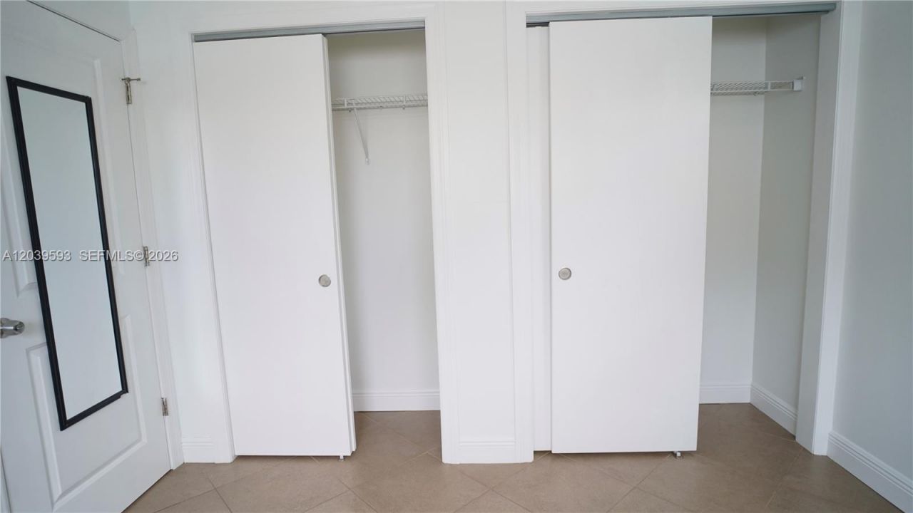 323 Northlake Dr, Unit 323/325, North Palm Beach, FL 33408 Photo