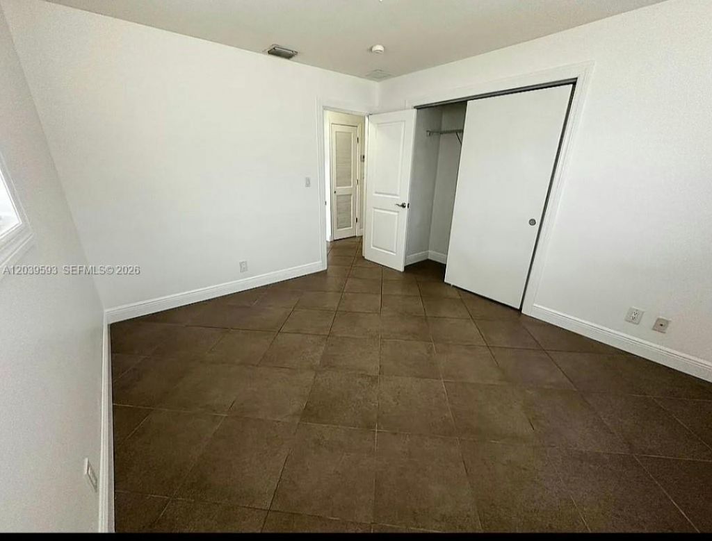 323 Northlake Dr , Unit 325, North Palm Beach, FL 33408 Photo