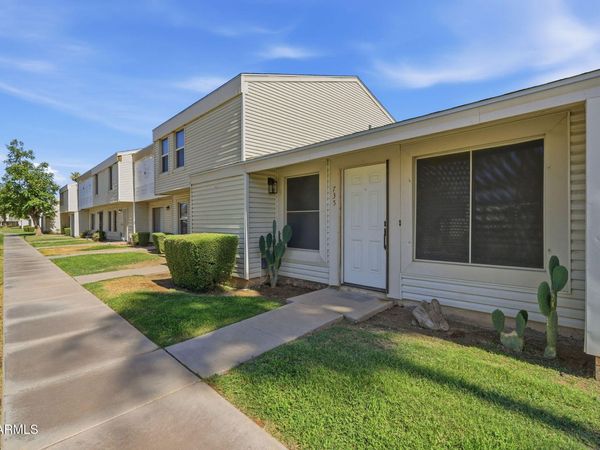 735 E VAUGHN Drive, Tempe, AZ 85283