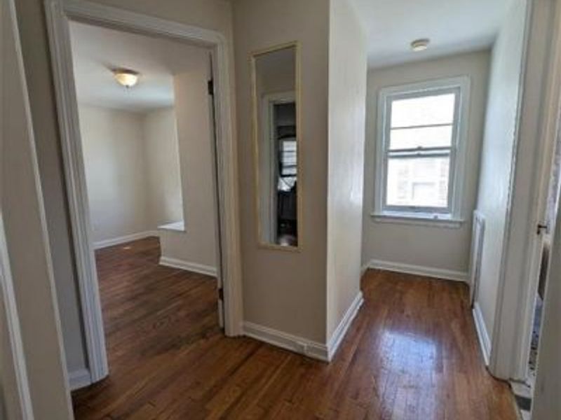 18707 Shawnee Avenue, Cleveland, OH 44119 Photo 6