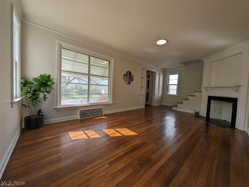 18707 Shawnee Avenue, Cleveland, OH 44119 Photo 7