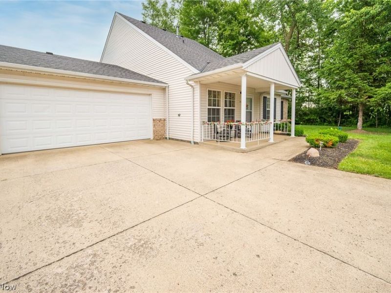 786 N Creek Drive, Unit 786, Painesville, OH 44077 Photo 3