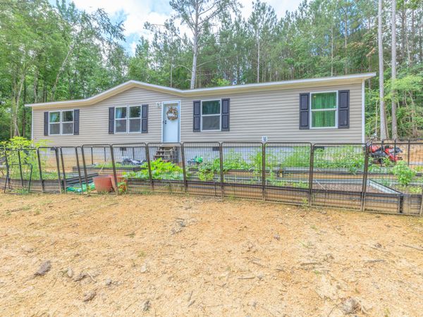 200 Wallaceville Cemetery Road, Chickamauga, GA 30707