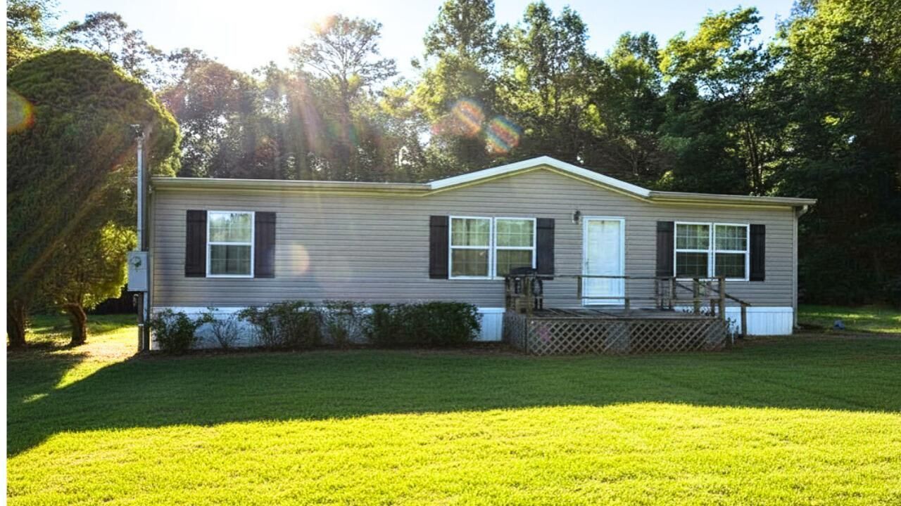 157 Roblyer Road, Benton, TN 37307 Main Photo