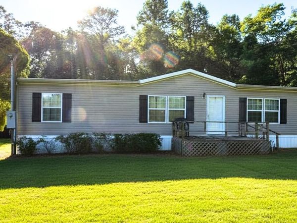 157 Roblyer Road, Benton, TN 37307