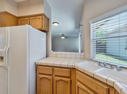 101 Sedgeford Way, Folsom, CA 95630 Photo