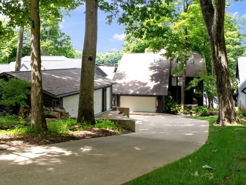 685 King Beach Drive, Howard, OH 43028 Photo 70