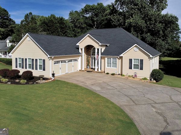 4010 Churchill Downs Drive, Gainesville, GA 30507