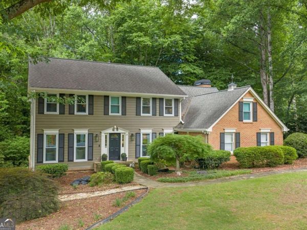 2556 Midvale Lane, Tucker, GA 30084