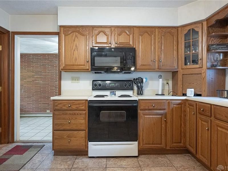 7651 Peters Pike, Butler Township, OH 45414 Photo 10