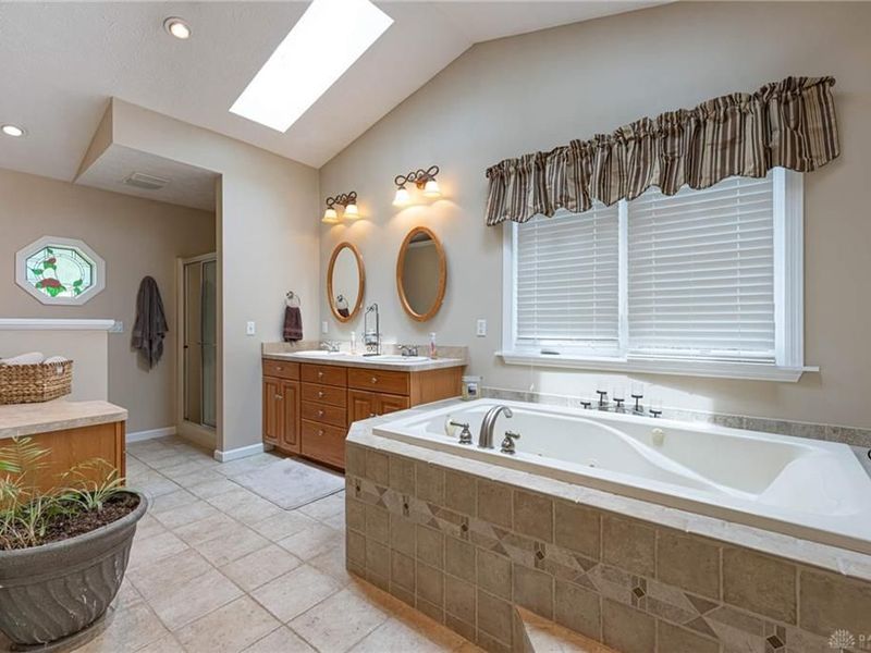 7651 Peters Pike, Butler Township, OH 45414 Photo 20