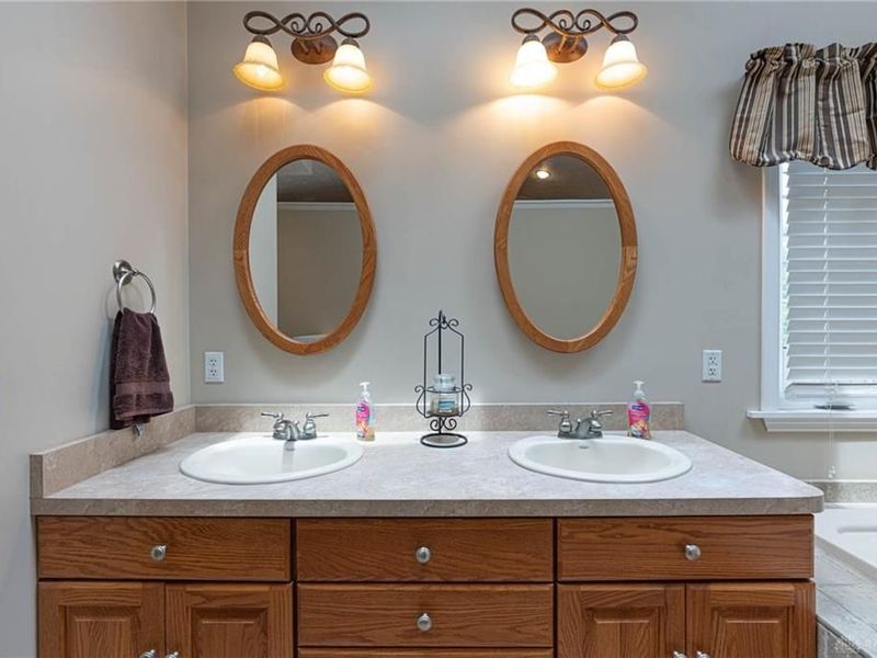 7651 Peters Pike, Butler Township, OH 45414 Photo 21