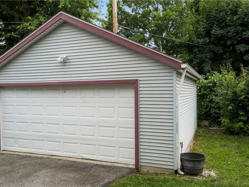 6515 Fir Avenue, Cleveland, OH 44102 Photo 29