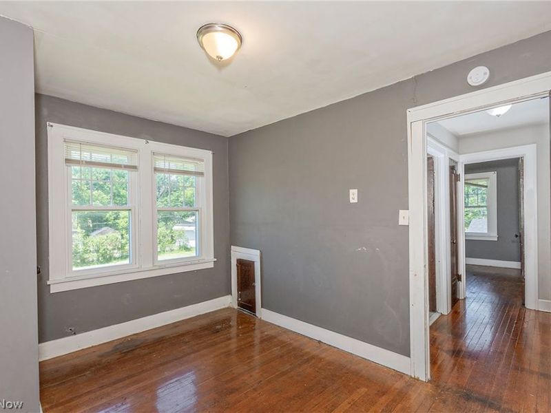 3571 Strathavon Road, Shaker Heights, OH 44120 Photo 13