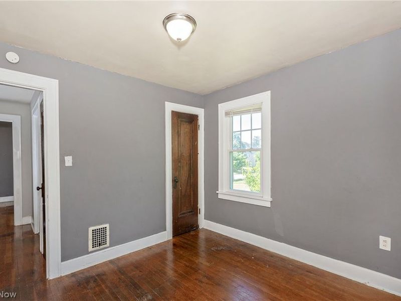 3571 Strathavon Road, Shaker Heights, OH 44120 Photo 17