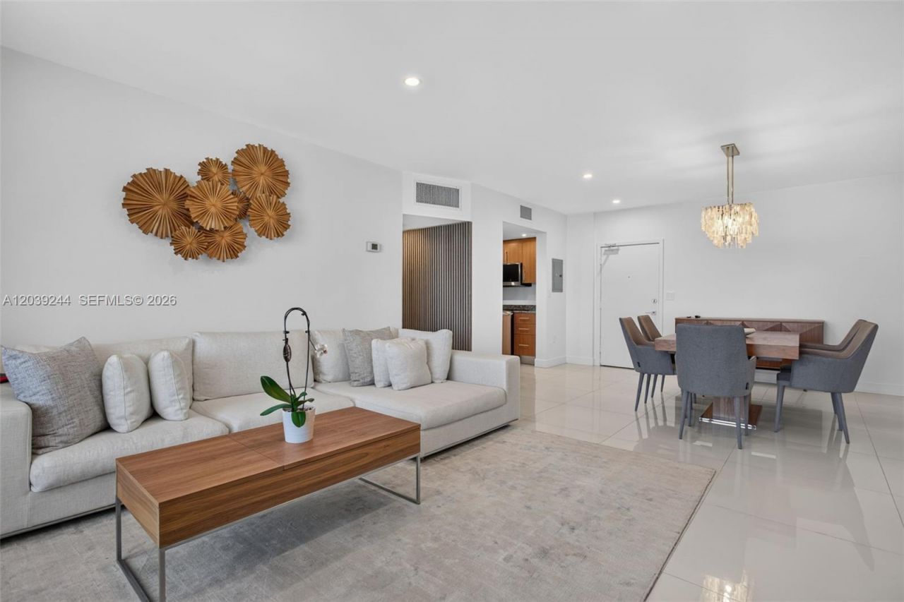 10275 Collins Ave, Unit 1521, Bal Harbour, FL 33154 Photo