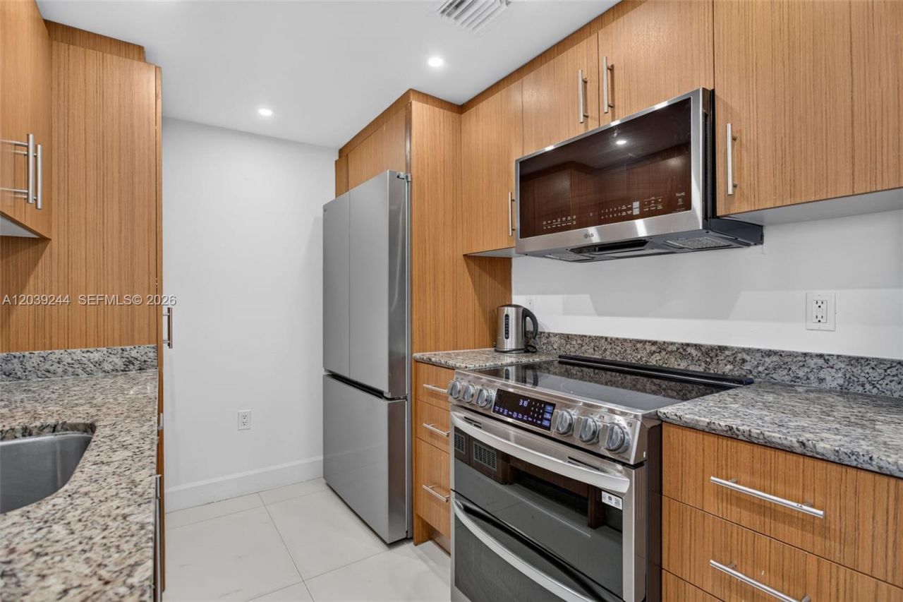 10275 Collins Ave, Unit 1521, Bal Harbour, FL 33154 Photo