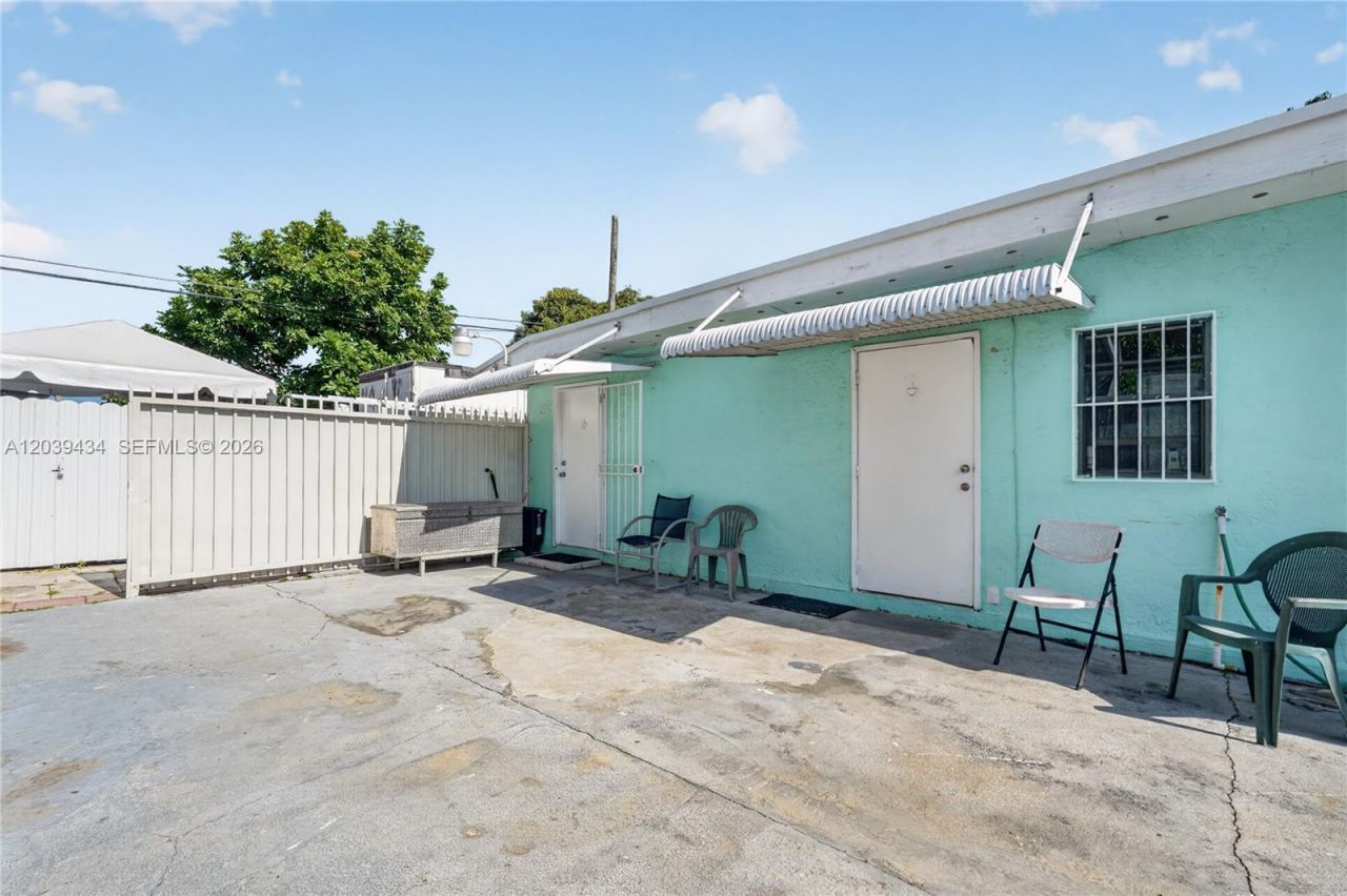 Please Call For Address, Miami, FL 33147 Photo
