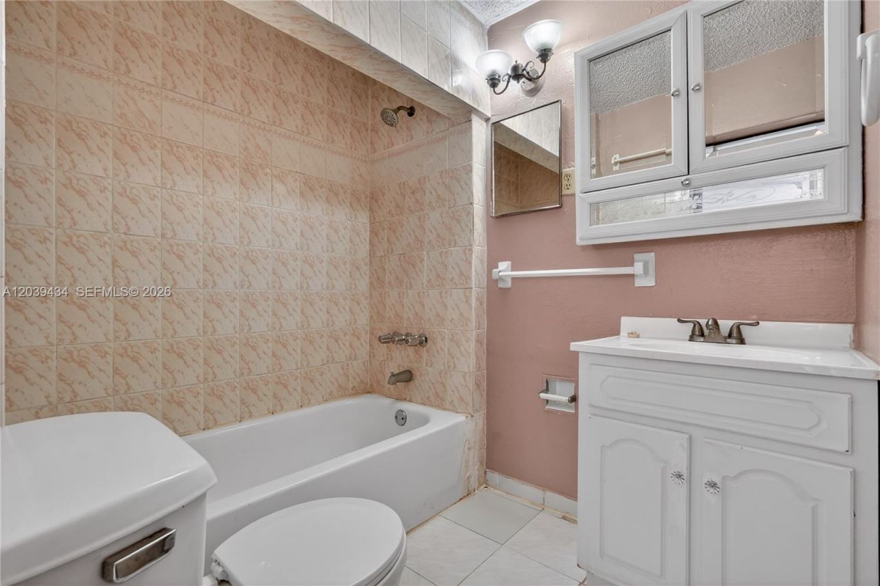 Please Call For Address, Miami, FL 33147 Photo