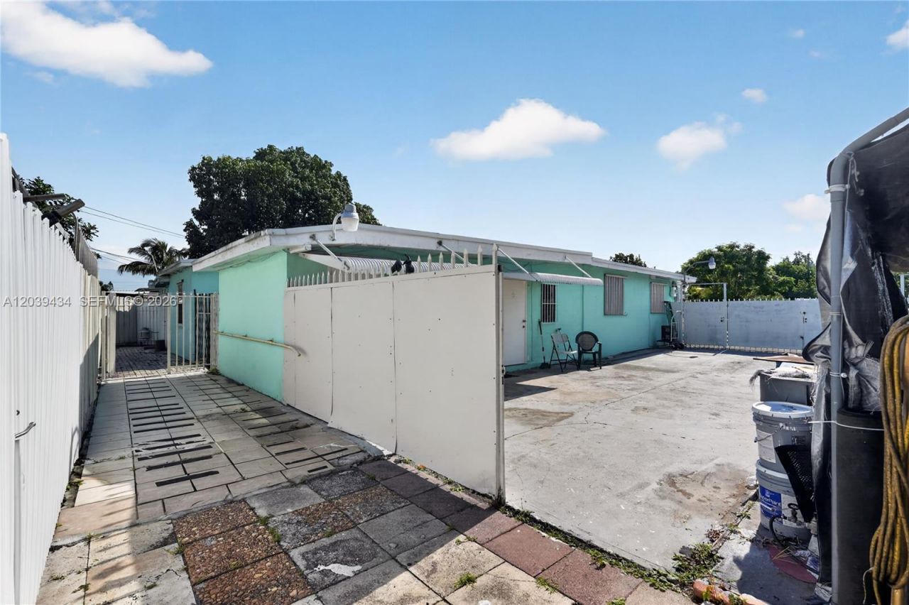 Please Call For Address, Miami, FL 33147 Photo