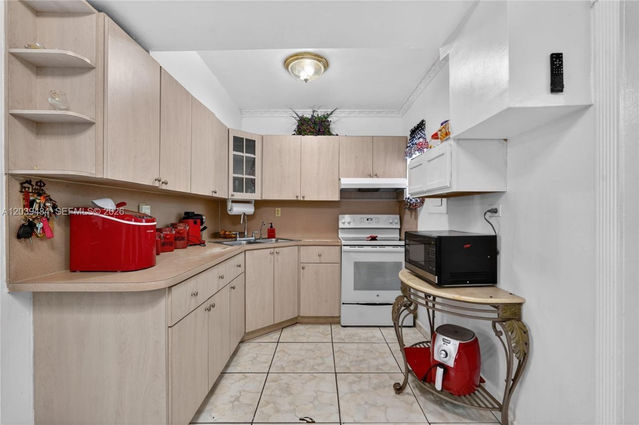 Please Call For Address, Miami, FL 33147 Photo